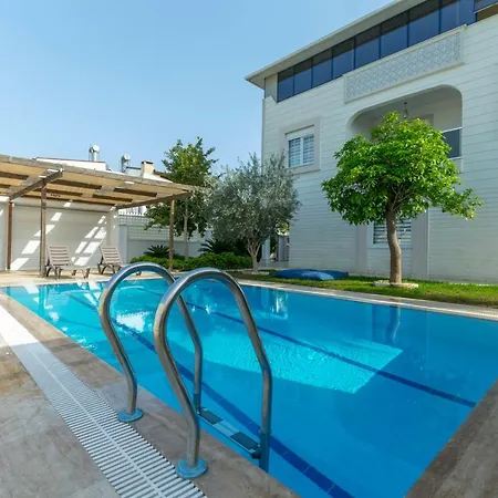 On Kadriye Mahallesi Vila Belek